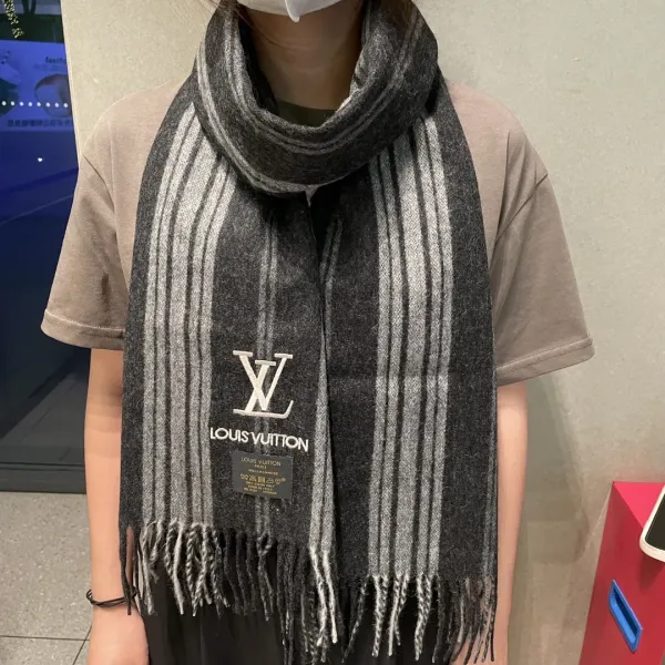 【2026】【LV LOUIS VUITTON ルイ·ヴィトン】 スカーフ32*180cm 【2026】【LV LOUIS VUITTON ルイ·ヴィトン】 スカーフ32*180cm