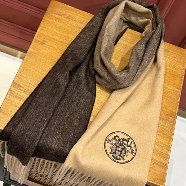 【2026】【HERMES エルメス 】スカーフ32*190CM 【2026】【HERMES エルメス 】スカーフ32*190CM