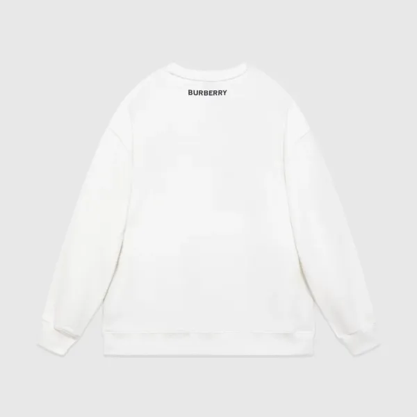 【2026】【BURBERRY 公式旗艦店】バーバリー 丸首の衛衣 スウェット ご好評に付き再入荷! 【2026】【BURBERRY 公式旗艦店】バーバリー 丸首の衛衣 スウェット ご好評に付き再入荷!