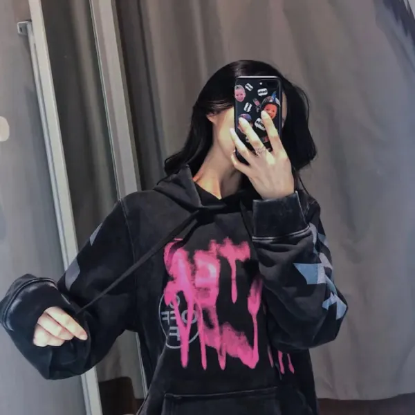 【2026】【OFF-WHITE 】男女兼用、ご好評に付き再入荷！