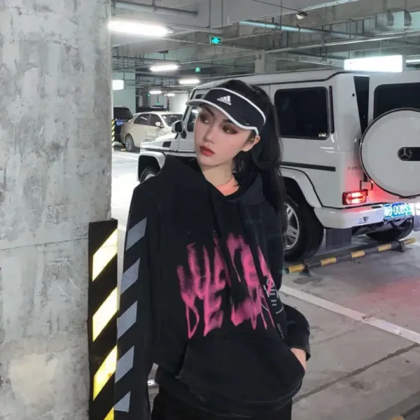 【2026】【OFF-WHITE 】男女兼用、ご好評に付き再入荷！