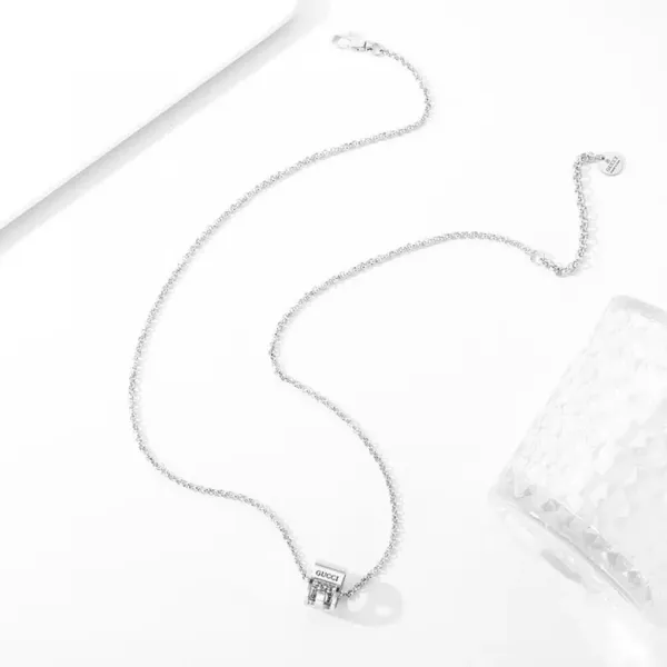 【2026】【GUCCI】ネックレス、新しいネックレス万能シンプルファッションオーナメント 【2026】【GUCCI】ネックレス、新しいネックレス万能シンプルファッションオーナメント