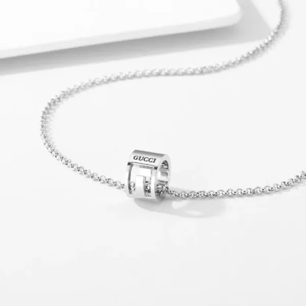 【2026】【GUCCI】ネックレス、新しいネックレス万能シンプルファッションオーナメント 【2026】【GUCCI】ネックレス、新しいネックレス万能シンプルファッションオーナメント