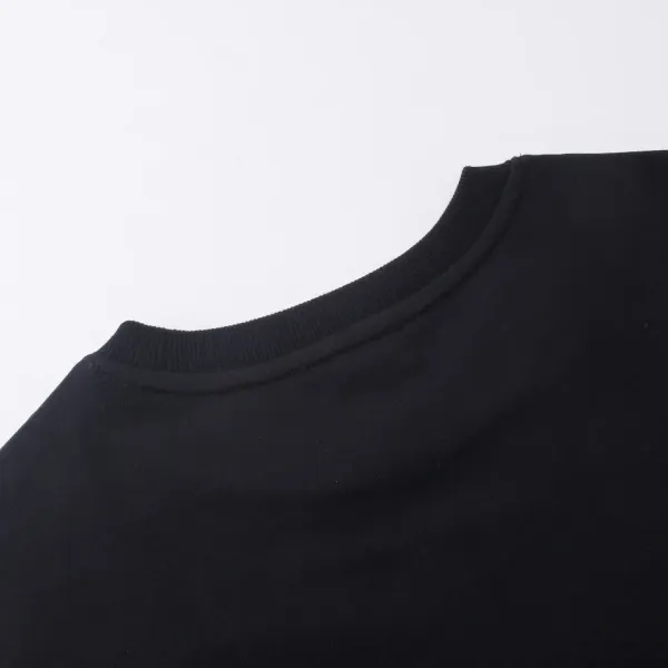 【2026】【FENDI  公式旗艦店】フェンディ丸首の衛衣 スウェット ご好評に付き再入荷！