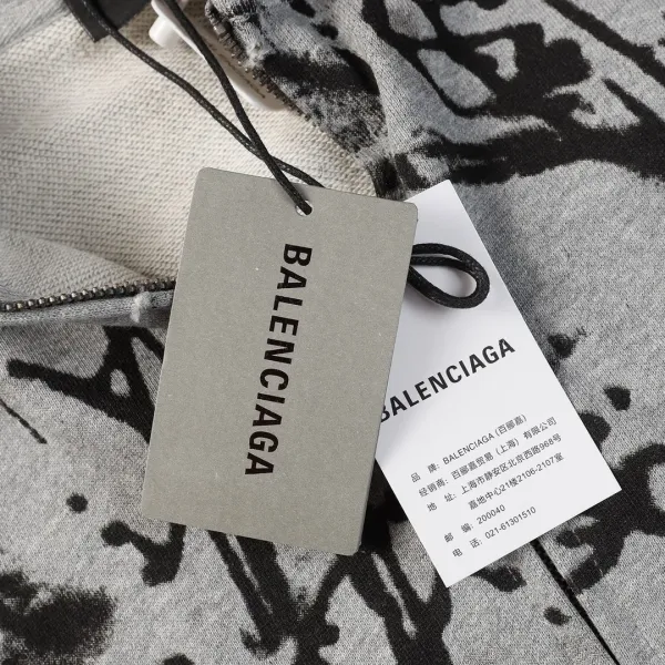 【2026】【BALENCIAGA 公式旗艦店】バレンシアガ パーカー スウェット ご好評に付き再入荷！