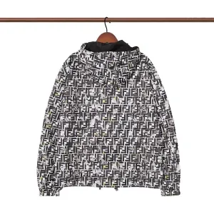 【2026】【FENDI 公式旗艦店】フェンディ ジャケットを両面に着る好評に付き再入荷！