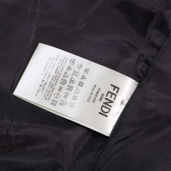 【2026】【FENDI 公式旗艦店】フェンディ ジャケット着 好評に付き再入荷! 【2026】【FENDI 公式旗艦店】フェンディ ジャケット着 好評に付き再入荷!