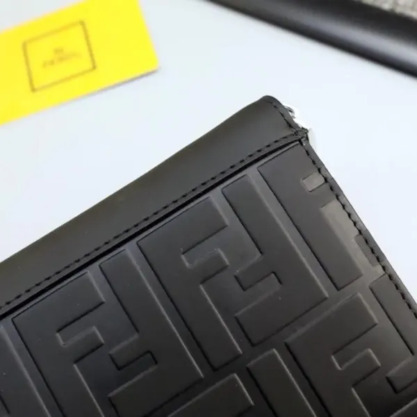 【2026】FENDI（フェンディ） 財布 19X11X3CM