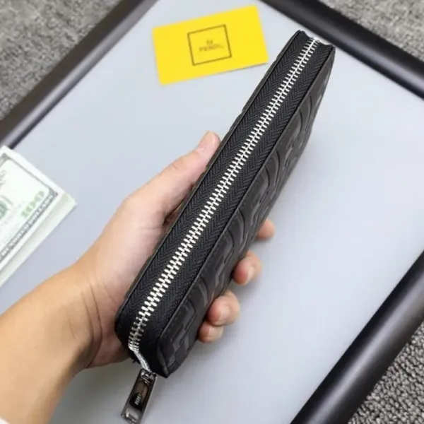 【2026】FENDI（フェンディ） 財布 19X11X3CM