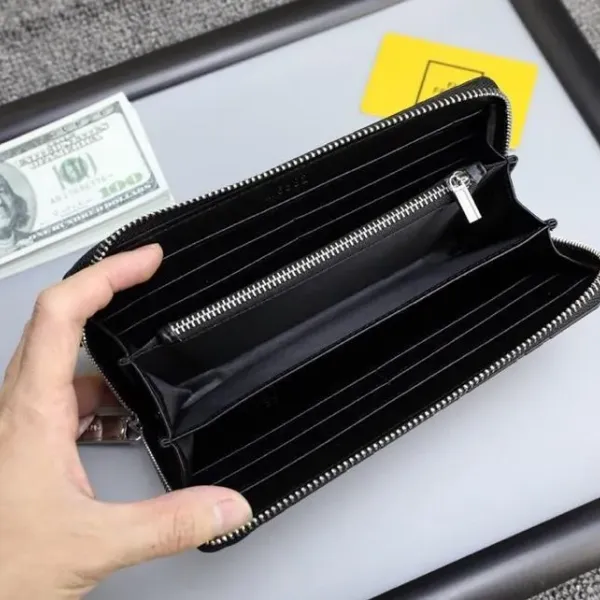 【2026】FENDI（フェンディ） 財布 19X11X3CM