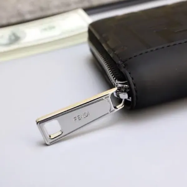 【2026】FENDI（フェンディ） 財布 19X11X3CM