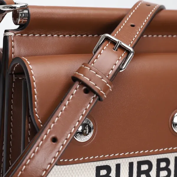 【2026】Burberry Mini Horseferry Print タイトルバッグ