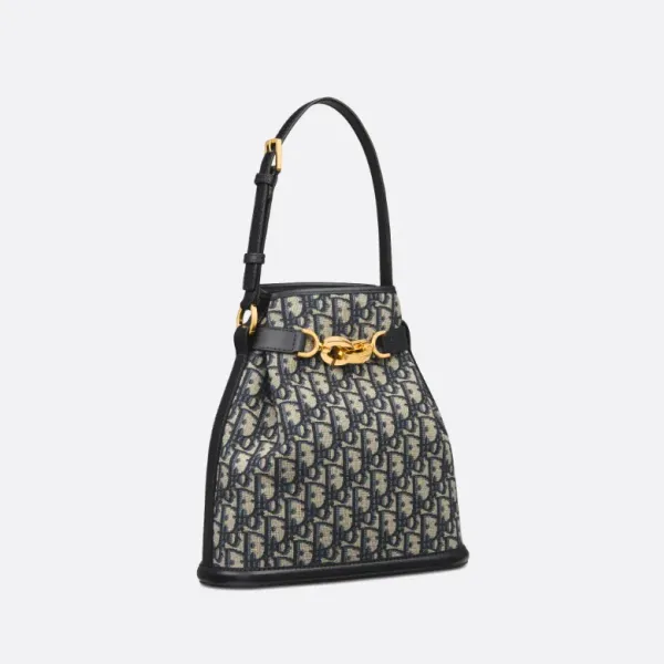 【2026】【大人気】DIOR ミディアム C'EST DIOR バッグ 24 x 10 x 24.5 cm 【2026】【大人気】DIOR ミディアム C'EST DIOR バッグ 24 x 10 x 24.5 cm
