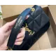 【2026】SAINT LAURENT Ysl Niki フラップメッセンジャーバッグ 黒と白 【2026】SAINT LAURENT Ysl Niki フラップメッセンジャーバッグ 黒と白
