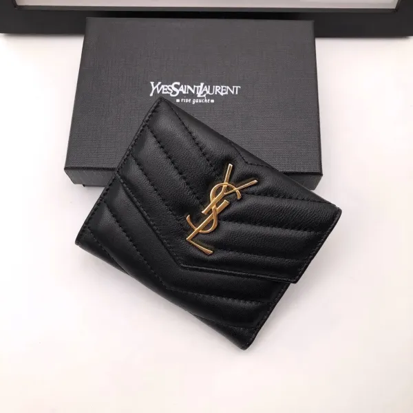【2026】SAINT LAURENT YSL モノグラム コンパクト スリーフォールド ウォレット（ブラック／テクスチャードキルティングレザー）12.5*10*2.5cm