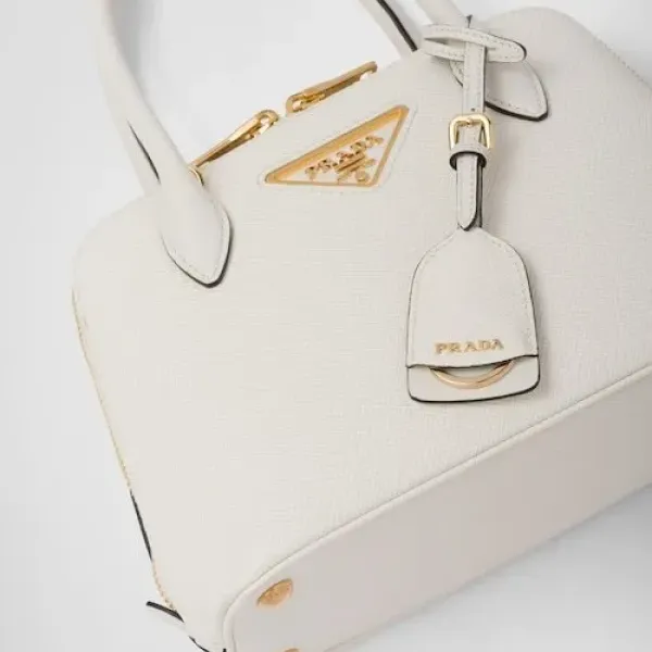 【2026】★PRADA直営店★プロムナード サフィアーノ レザーバッグ 28*22*9cm