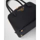 【2026】★PRADA直営店★プロムナード サフィアーノ レザーバッグ 28*22*9cm