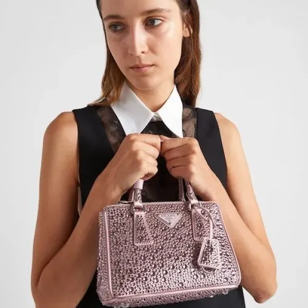 【2026】★PRADA直営店★ガレリア クリスタル サテン ミニバッグ 【2026】★PRADA直営店★ガレリア クリスタル サテン ミニバッグ