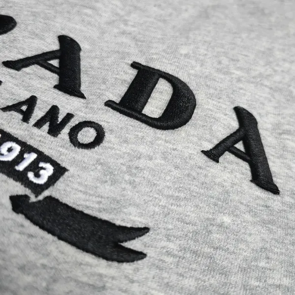 【2026】【Prada】( プラダ ) 男女兼用、ご好評に付き再入荷! 【2026】【Prada】( プラダ ) 男女兼用、ご好評に付き再入荷!
