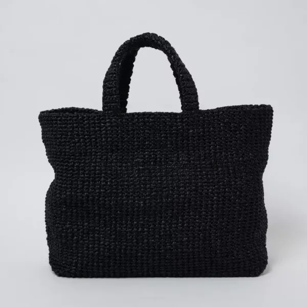 【2026】【PRADA】パリ限定！長澤まさみさん着用！夏らしいムードの大人気のラフィアトートバッグ！！