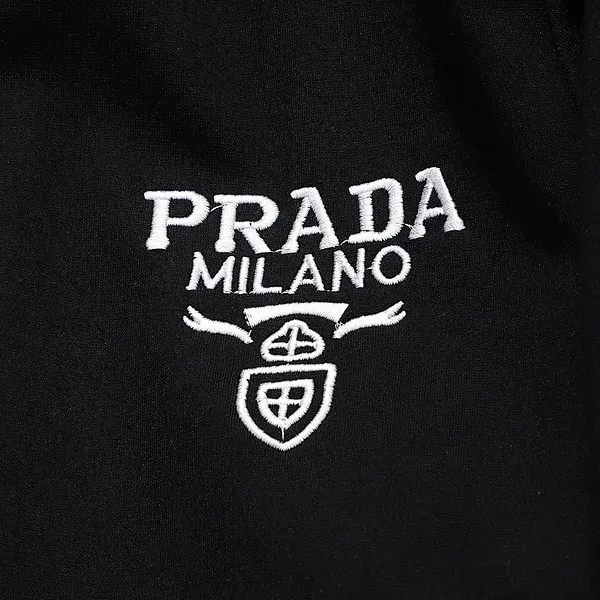【2026】【Prada】( プラダ ) 男女兼用、ご好評に付き再入荷! 【2026】【Prada】( プラダ ) 男女兼用、ご好評に付き再入荷!