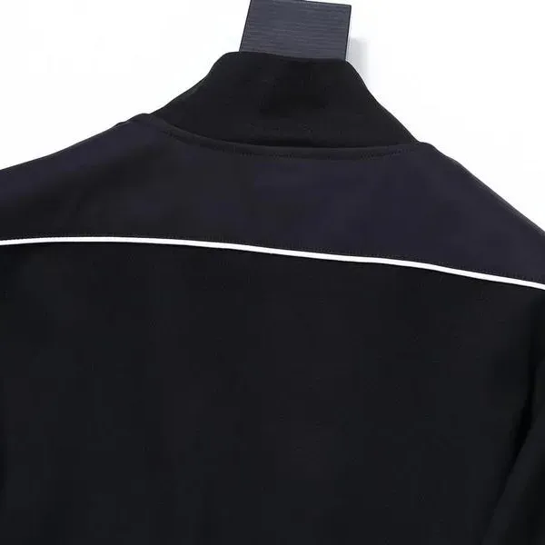 【2026】【Prada】( プラダ ) 男女兼用、ご好評に付き再入荷! 【2026】【Prada】( プラダ ) 男女兼用、ご好評に付き再入荷!