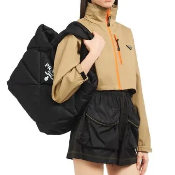 【2026】特価 3日で入荷します VERY雑誌掲載 PRADA 新作 パデッドRe Nylon トートバッグ-BUYMA 【2026】特価 3日で入荷します VERY雑誌掲載 PRADA 新作 パデッドRe Nylon トートバッグ-BUYMA