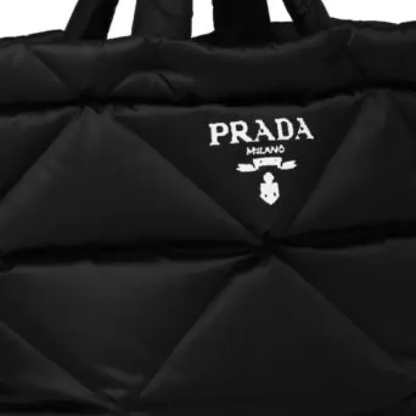 【2026】特価 3日で入荷します VERY雑誌掲載 PRADA 新作 パデッドRe Nylon トートバッグ-BUYMA 【2026】特価 3日で入荷します VERY雑誌掲載 PRADA 新作 パデッドRe Nylon トートバッグ-BUYMA