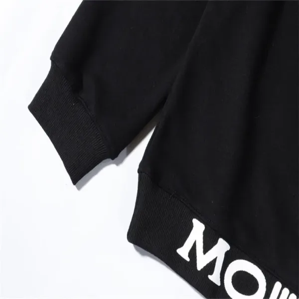 【2026】 【MONCLER】モンクレール  スウェットシャツ 男女兼用、ご好評に付き再入荷！