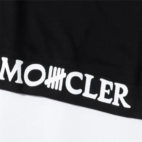 【2026】 【MONCLER】モンクレール  スウェットシャツ 男女兼用、ご好評に付き再入荷！