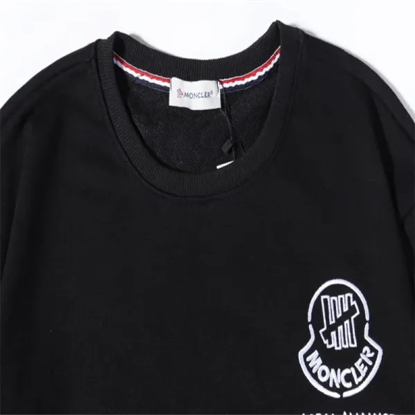 【2026】 【MONCLER】モンクレール  スウェットシャツ 男女兼用、ご好評に付き再入荷！