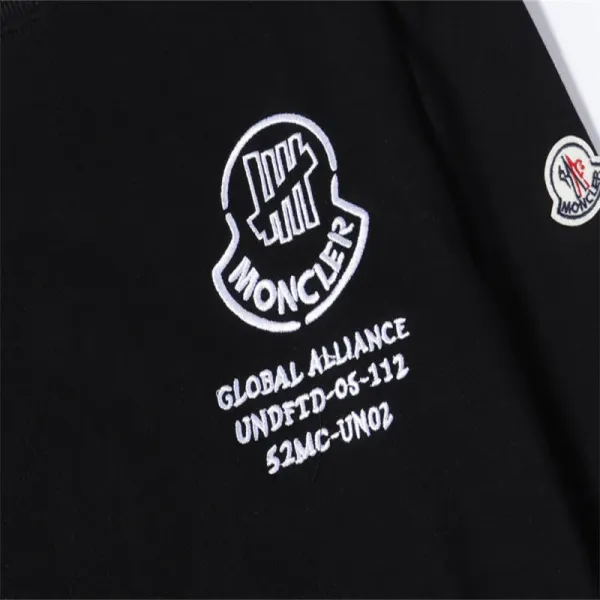 【2026】 【MONCLER】モンクレール  スウェットシャツ 男女兼用、ご好評に付き再入荷！