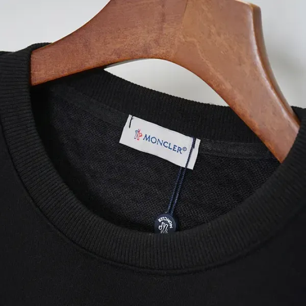 【2026】【MONCLER】モンクレール スウェットシャツ 男女兼用、ご好評に付き再入荷! 【2026】【MONCLER】モンクレール スウェットシャツ 男女兼用、ご好評に付き再入荷!