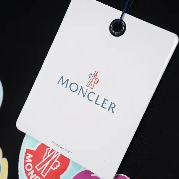 【2026】【MONCLER】モンクレール スウェットシャツ 男女兼用、ご好評に付き再入荷! 【2026】【MONCLER】モンクレール スウェットシャツ 男女兼用、ご好評に付き再入荷!