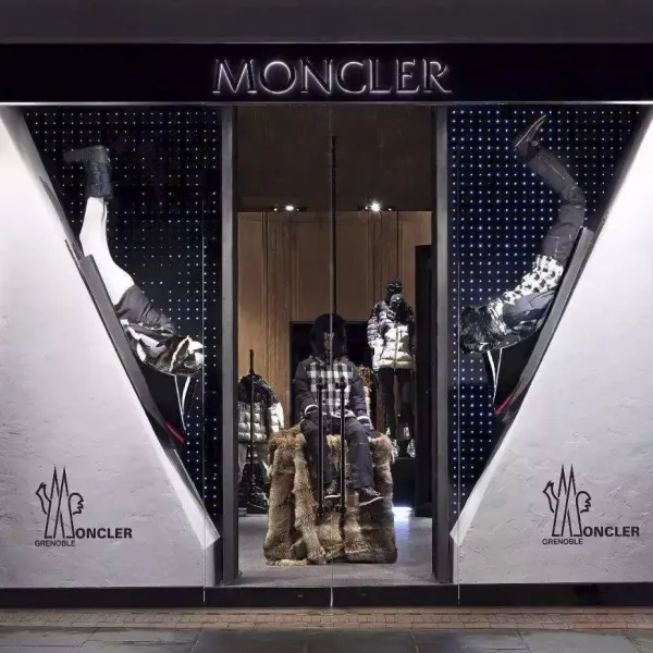【2026】【MONCLER日本公式許可旗艦店】(モンクレール)ご好評に付き再入荷!!【男女兼用】 【2026】【MONCLER日本公式許可旗艦店】(モンクレール)ご好評に付き再入荷!!【男女兼用】