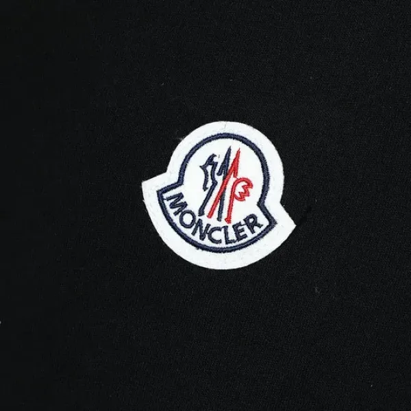 【2026】【MONCLER】モンクレール スウェットシャツ 男女兼用【即日出荷】 【2026】【MONCLER】モンクレール スウェットシャツ 男女兼用【即日出荷】