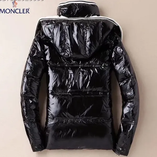 【2026】Moncler (モンクレール)  ダウンジャケット