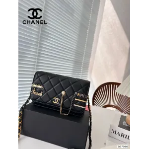 【2026】【CHANEL 公式旗艦店】シャネル   ショルダーバッグ  当日出荷 好評に付き再入荷！20*12CM