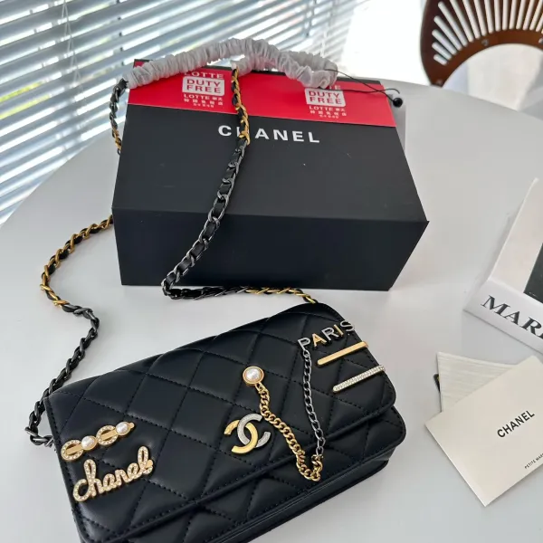 【2026】【CHANEL 公式旗艦店】シャネル   ショルダーバッグ  当日出荷 好評に付き再入荷！20*12CM