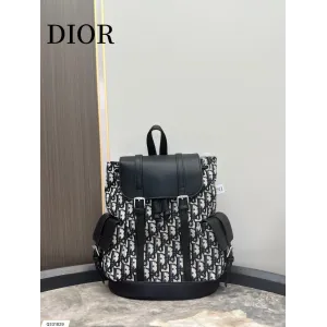 【2026】【DIOR  公式 旗艦店】ディオール  リュックサック   当日出荷 好評に付き再入荷！24*28CM