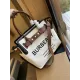 【2026】【BURBERRY 公式旗艦店】バーバリー ハンドバッグ 当日出荷 好評に付き再入荷!33*29CM 【2026】【BURBERRY 公式旗艦店】バーバリー ハンドバッグ 当日出荷 好評に付き再入荷!33*29CM
