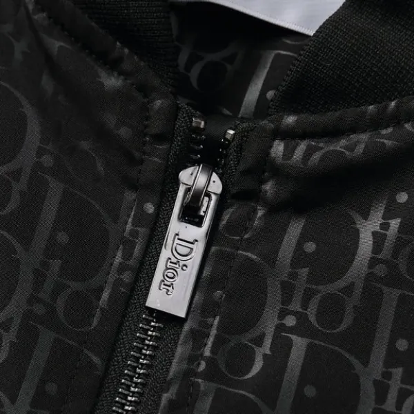 【2026】【DIOR 公式旗艦店】ディオール  ジャケット着好評に付き再入荷！