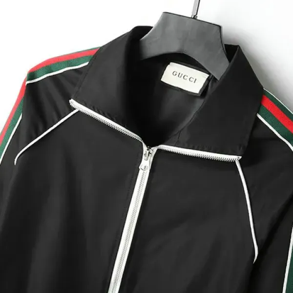 【2026】【GUCCI 公式旗艦店】グッチ ジャケット着好評に付き再入荷! 【2026】【GUCCI 公式旗艦店】グッチ ジャケット着好評に付き再入荷!