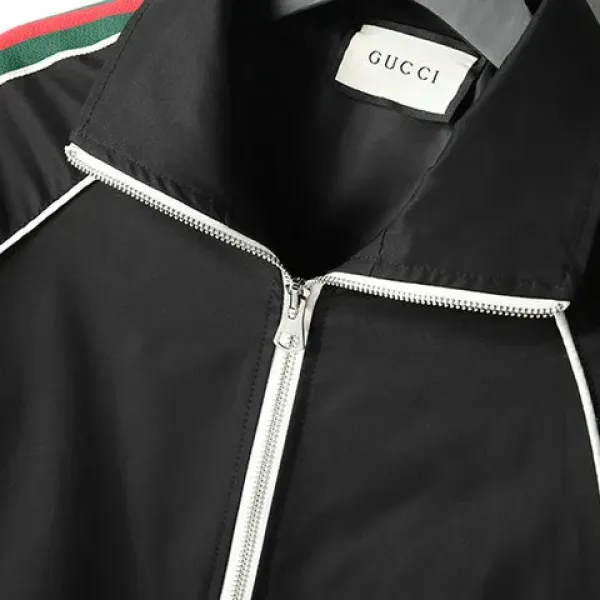 【2026】【GUCCI 公式旗艦店】グッチ ジャケット着好評に付き再入荷! 【2026】【GUCCI 公式旗艦店】グッチ ジャケット着好評に付き再入荷!