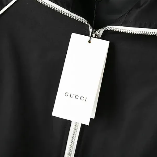 【2026】【GUCCI 公式旗艦店】グッチ ジャケット着好評に付き再入荷! 【2026】【GUCCI 公式旗艦店】グッチ ジャケット着好評に付き再入荷!
