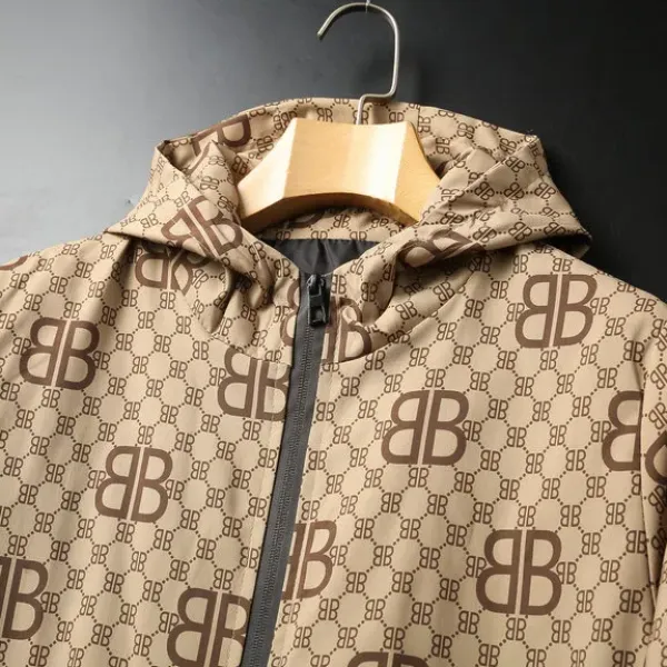 【2026】【BALENCIAGA 公式旗艦店】バレンシアガ ジャケット着好評に付き再入荷! 【2026】【BALENCIAGA 公式旗艦店】バレンシアガ ジャケット着好評に付き再入荷!