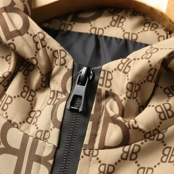【2026】【BALENCIAGA 公式旗艦店】バレンシアガ ジャケット着好評に付き再入荷! 【2026】【BALENCIAGA 公式旗艦店】バレンシアガ ジャケット着好評に付き再入荷!