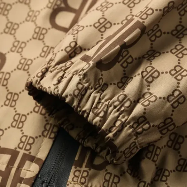 【2026】【BALENCIAGA 公式旗艦店】バレンシアガ ジャケット着好評に付き再入荷! 【2026】【BALENCIAGA 公式旗艦店】バレンシアガ ジャケット着好評に付き再入荷!