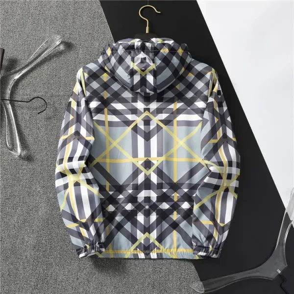 【2026】【BURBERRY 公式旗艦店】バーバリー ジャケット着好評に付き再入荷! 【2026】【BURBERRY 公式旗艦店】バーバリー ジャケット着好評に付き再入荷!