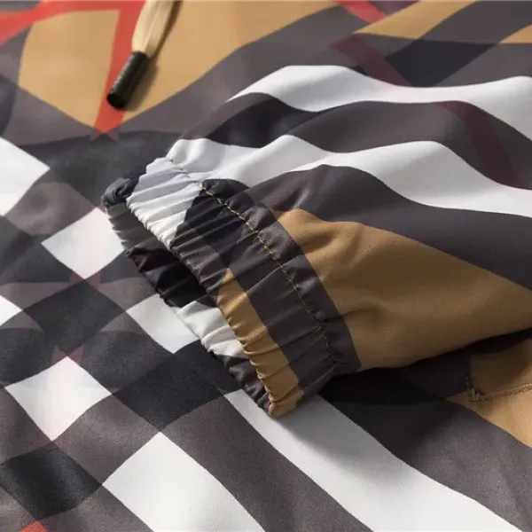【2026】【BURBERRY 公式旗艦店】バーバリー ジャケット着好評に付き再入荷! 【2026】【BURBERRY 公式旗艦店】バーバリー ジャケット着好評に付き再入荷!
